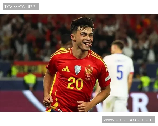 佩德里分享趣事：比赛日刮胡子成母亲的强制要求让我倍感压力