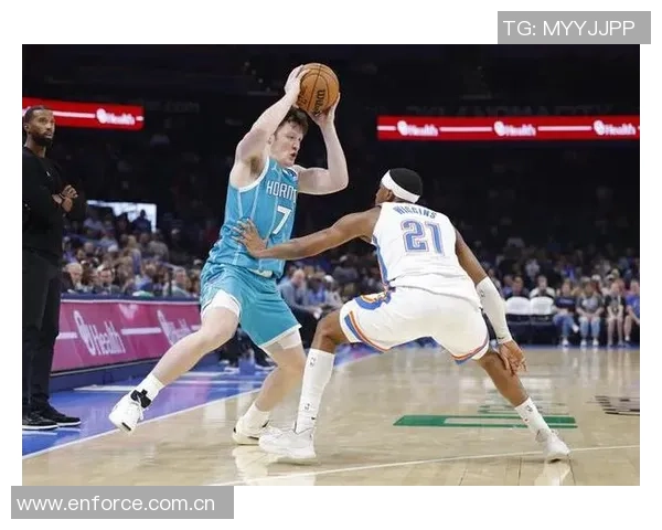 克尼佩尔表现出色4号秀三分球5投全中助球队赢得胜利