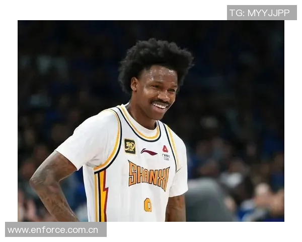 古德温展现拼搏精神8个前场篮板激励全队士气