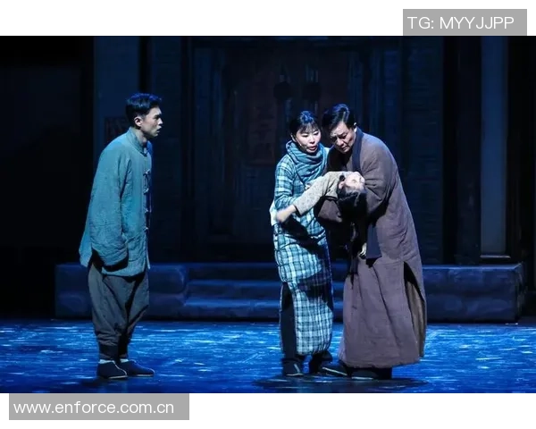 蒯纪与毛伟杰轻松合影归沪期待新赛季精彩表现