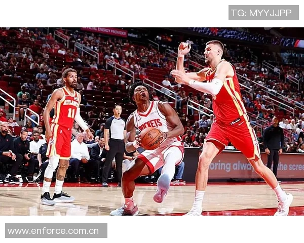 阿门专注于控卫角色全力以赴为球队贡献不惧挑战展现自我价值