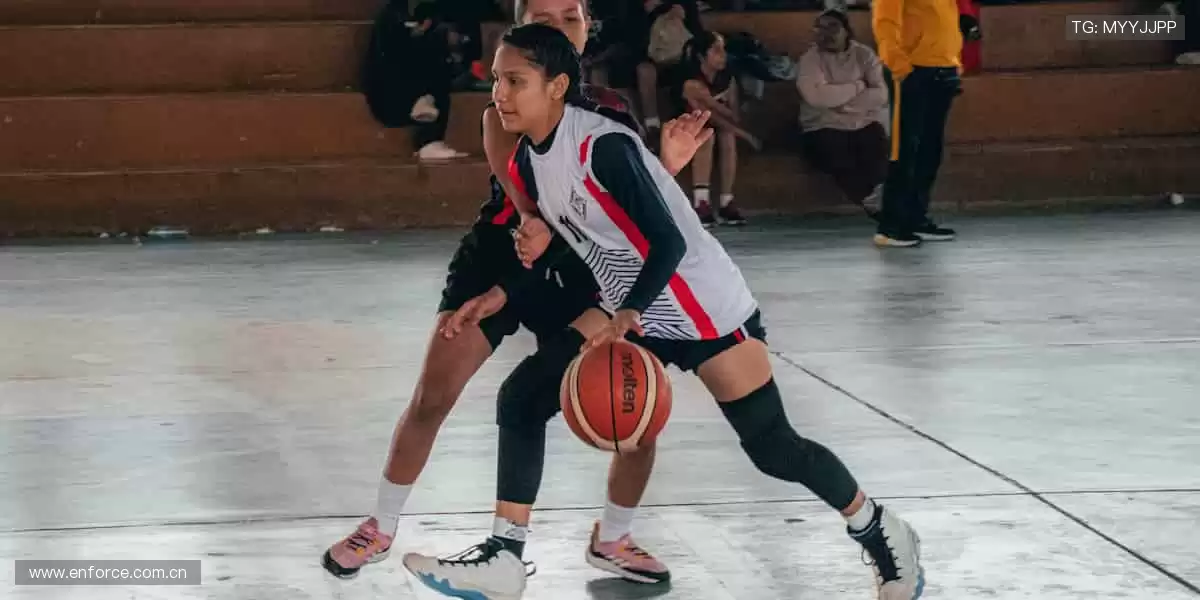 身临其境,感受赛场心跳!🎧📱